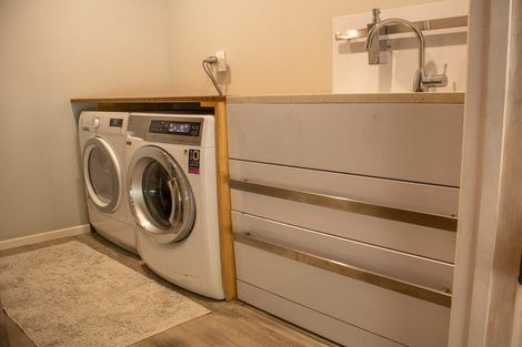 Photo of property in 24 Pembroke Road, Stratford, 4332