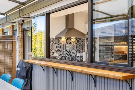 Photo of property in 9 Westpark Drive, West Harbour, Auckland, 0618