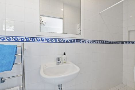Photo of property in 192 Lake Road, Belmont, Auckland, 0622