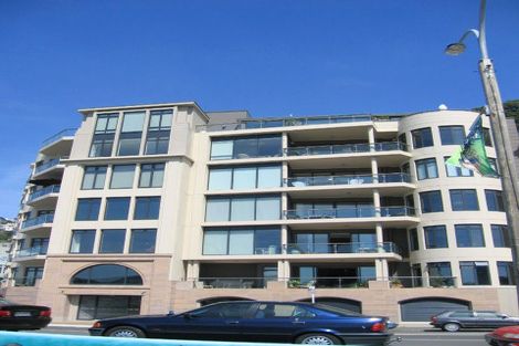 Photo of property in Bay Point Apartments, 3b/172 Oriental Parade, Oriental Bay, Wellington, 6011