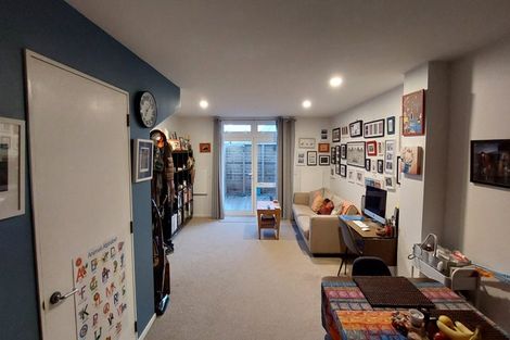Photo of property in Pirie Street Townhouses, 15/35u Pirie Street, Mount Victoria, Wellington, 6011