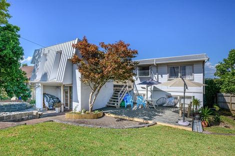 Photo of property in 114 Woodglen Road, Glen Eden, Auckland, 0602