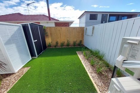 Photo of property in 5/59 Neil Avenue, Te Atatu Peninsula, Auckland, 0610
