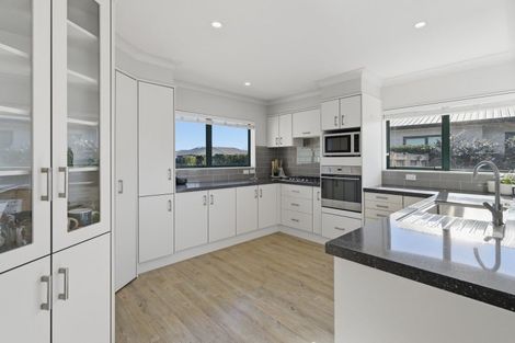 Photo of property in 54 Mahonia Place, Pyes Pa, Tauranga, 3112