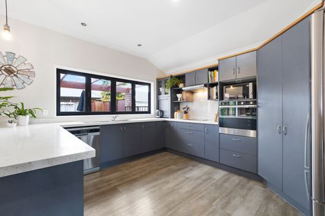 Photo of property in 49 Oaklands Drive, Cambridge, 3434