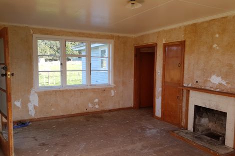 Photo of property in 32 Alfredton Road, Eketahuna, 4900