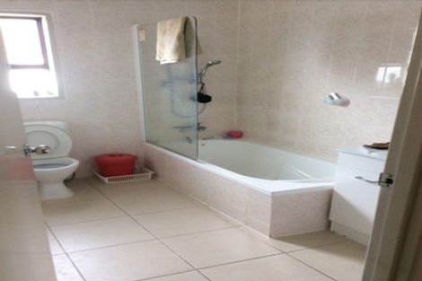 Photo of property in 23 Margan Avenue, New Lynn, Auckland, 0600