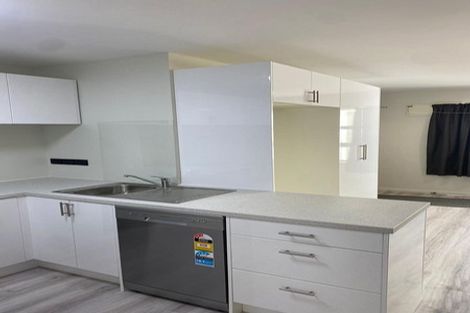 Photo of property in Drummond Street Flats, 17/19u Drummond Street, Mount Cook, Wellington, 6021