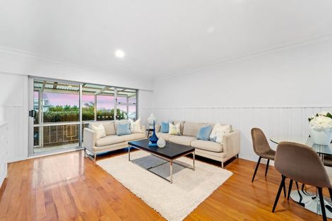 Photo of property in 3/5 Braemar Road, Castor Bay, Auckland, 0620