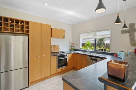 Photo of property in 7u3 Court Road, Tawa, Wellington, 5028