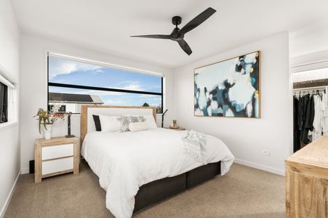 Photo of property in 31 Hinaki Street, Poike, Tauranga, 3112