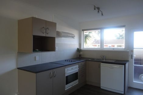 Photo of property in 7a/2 Corrella Road, Belmont, Auckland, 0622