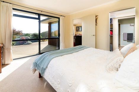 Photo of property in 97 Raukawa Road, Peka Peka, Waikanae, 5391