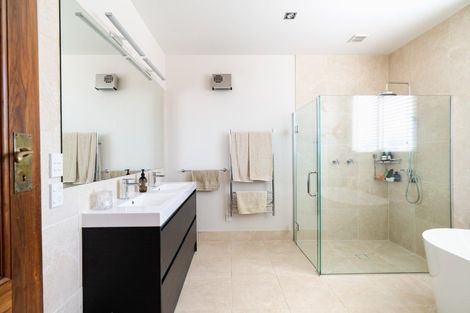 Photo of property in 15 Ings Avenue, Saint Clair, Dunedin, 9012