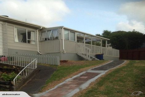 Photo of property in 2/17 Capilano Place, Glenfield, Auckland, 0629