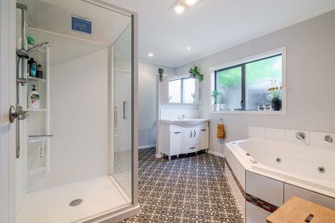 Photo of property in 7 Pegasus Place, Kelvin Grove, Palmerston North, 4414