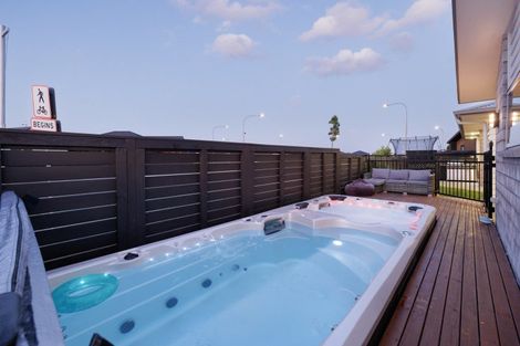 Photo of property in 7 Hoiho Place, Papamoa, 3118