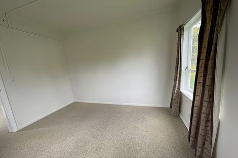 Photo of property in 4 Gibbs Crescent, Wainuiomata, Lower Hutt, 5014