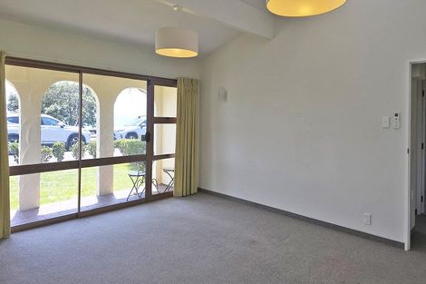 Photo of property in 26 Charles Street, Westshore, Napier, 4110