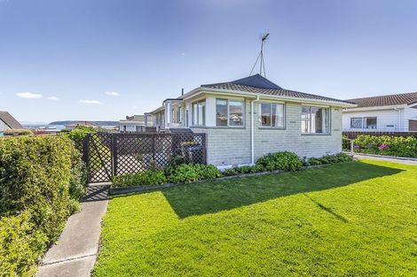 Photo of property in 8a Tireti Road, Titahi Bay, Porirua, 5022