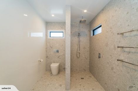 Photo of property in 14 Lady Jocelyn Place, Whitianga, 3510