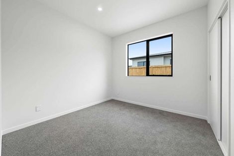 Photo of property in 12 Kobe Street, Karaka, 2580