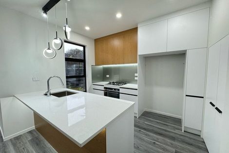 Photo of property in 9/90 Picasso Drive, West Harbour, Auckland, 0618