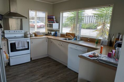 Photo of property in 2/7 Mably Court, Stanmore Bay, Whangaparaoa, 0932
