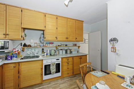 Photo of property in 15 Lyons Crescent, Strathmore Park, Wellington, 6022