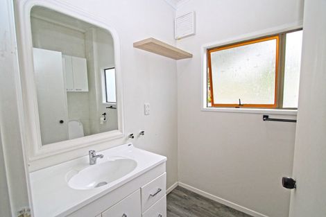 Photo of property in 4 Kenmore Street, Westown, New Plymouth, 4310