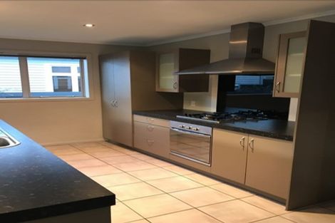 Photo of property in 88 Tukapa Street, Westown, New Plymouth, 4310