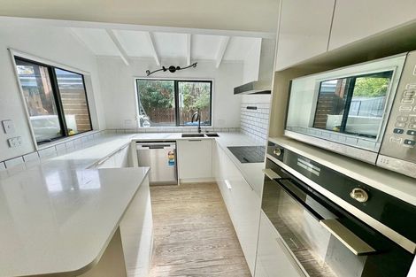 Photo of property in 2/16 Moxham Grove, Massey, Auckland, 0614