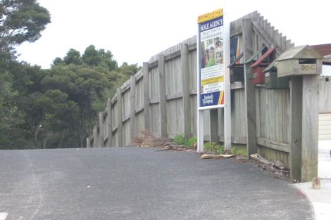 Photo of property in 30b Brunton Place, Glenfield, Auckland, 0629