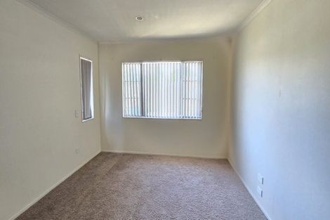 Photo of property in 12 Glanmire Place, Flat Bush, Auckland, 2016