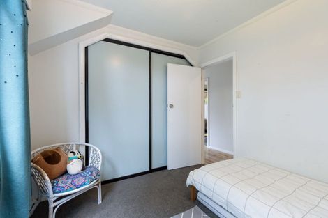 Photo of property in 6 Belgrave Place, Awapuni, Palmerston North, 4412