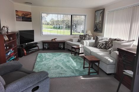 Photo of property in 11 Cherrywood Rise, Paparoa, 0571