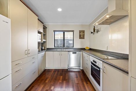 Photo of property in 4 Rogers Place, Fairview Downs, Hamilton, 3214