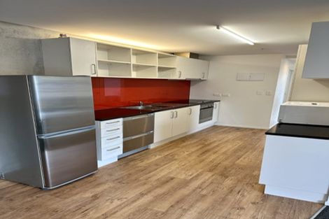 Photo of property in 2 Torrens Terrace, Mount Cook, Wellington, 6011