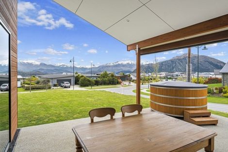Photo of property in 20 Infinity Drive, Wanaka, 9305