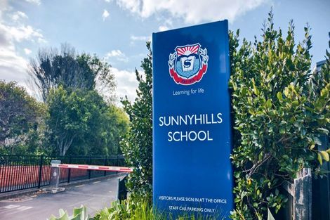 Photo of property in 2/14 Chip Grove, Sunnyhills, Auckland, 2010