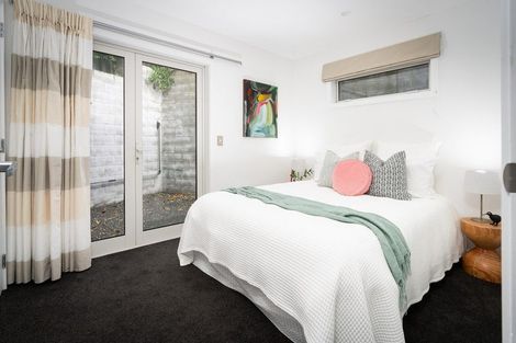 Photo of property in 49 Bassett Road, Johnsonville, Wellington, 6037