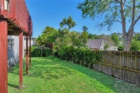 Photo of property in 11 Loughanure Place, Massey, Auckland, 0614