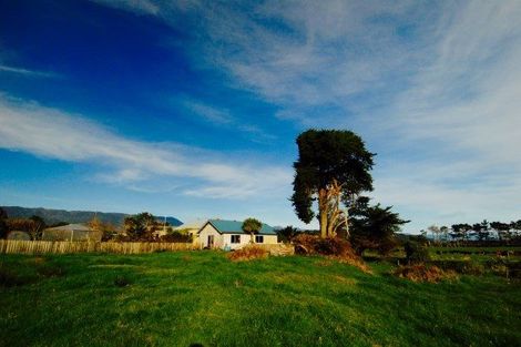 Photo of property in 3 Ray Street, Karamea, 7893