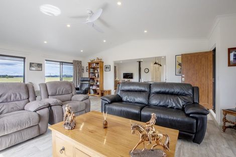 Photo of property in 1 Elm Place, Waipukurau, 4284