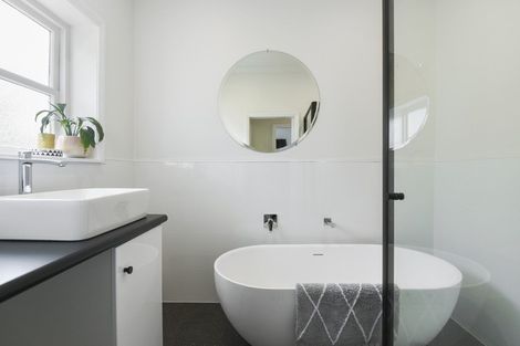 Photo of property in 1 Marire Avenue, Frankton, Hamilton, 3204