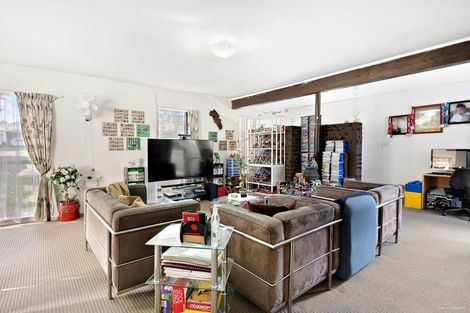 Photo of property in 1/35a Coniston Avenue, Te Atatu South, Auckland, 0610