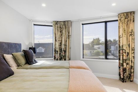 Photo of property in 2 Pataka Road, Taupo, 3330