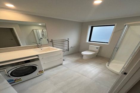 Photo of property in 8 Kumerahou Street, Kumeu, 0810