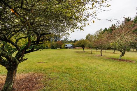 Photo of property in 46 Turitea Road, Fitzherbert, Palmerston North, 4472