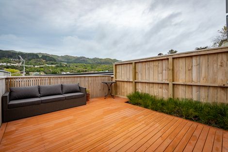 Photo of property in 7u1 Handyside Street, Tawa, Wellington, 5028
